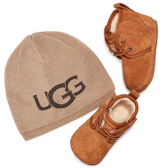 UGG Australia Infant's Neumel with Beanie - Picture 2 of 5